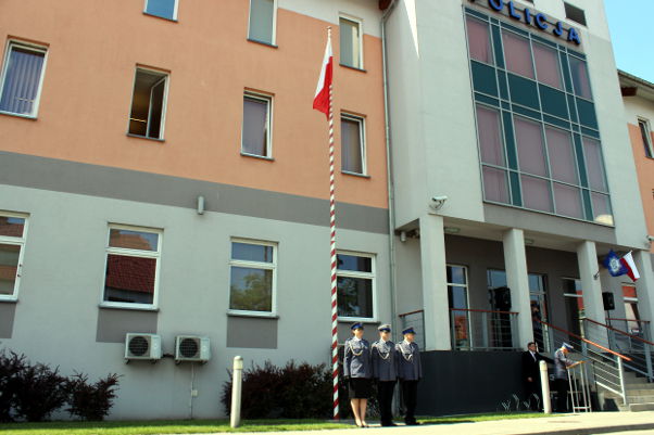 policja-obchody2407