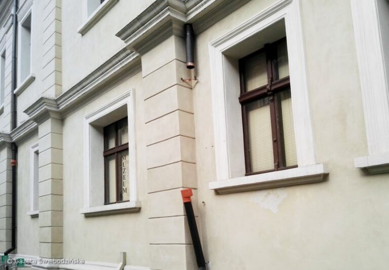 rynny-ratusz-kradziez